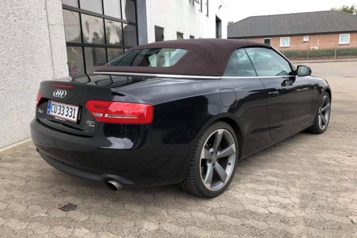 Sort Audi A5 fra 2010