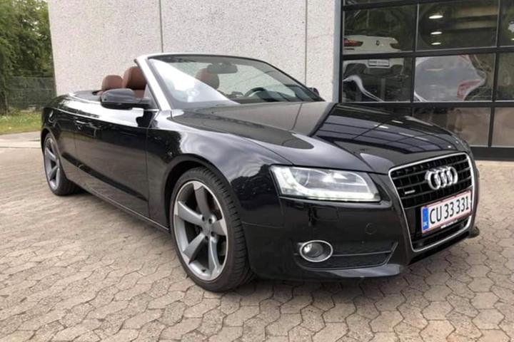 Sort Audi A5 fra 2010