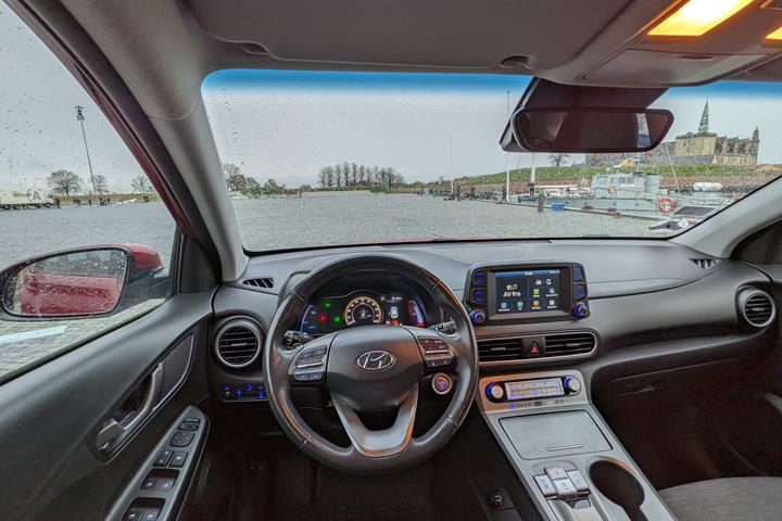 Rød Hyundai Kona fra 2018