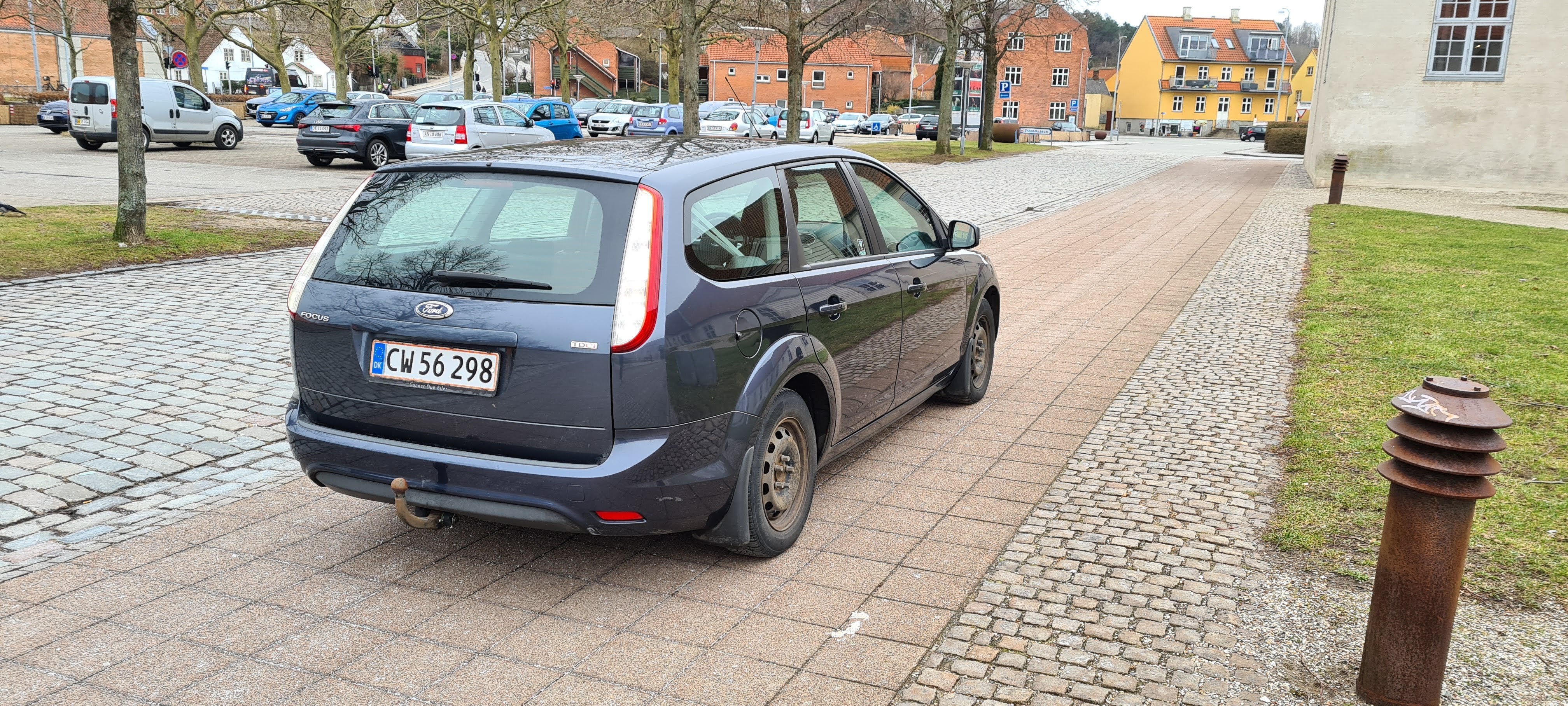 Grå Ford Focus fra 2010