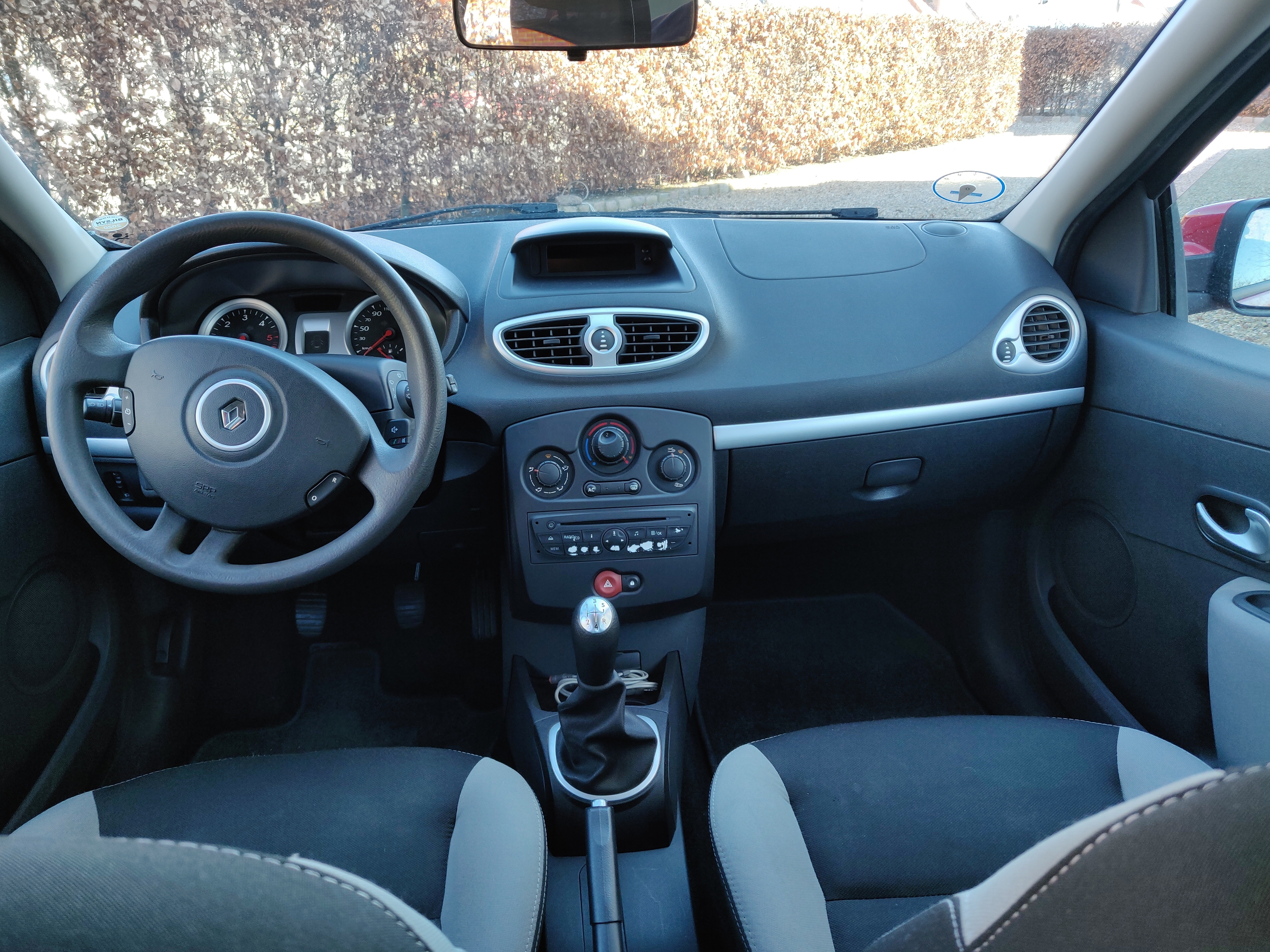 Rød Renault Clio fra 2012