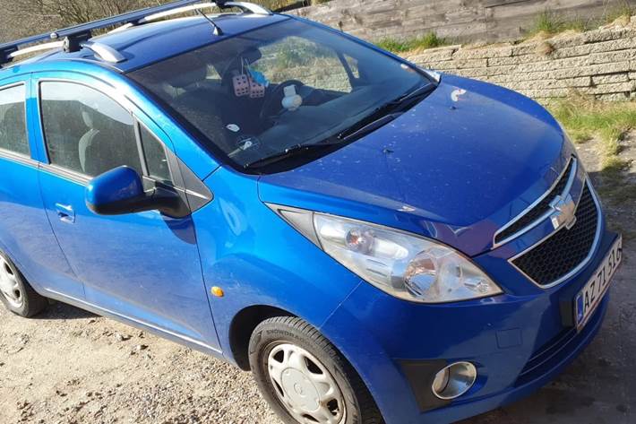 Blå Chevrolet Spark fra 2011
