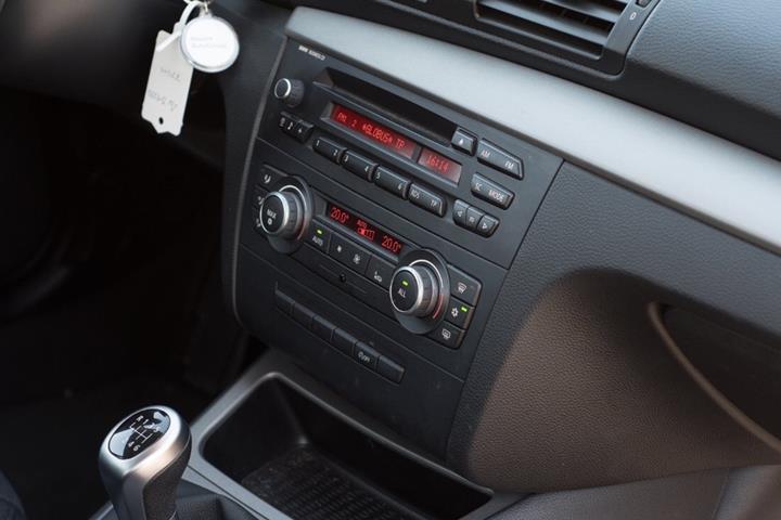 Grå BMW 116d fra 2011