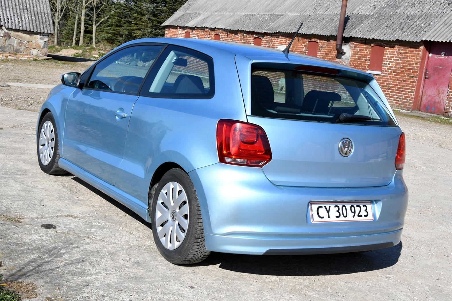Blå VW Polo fra 2010