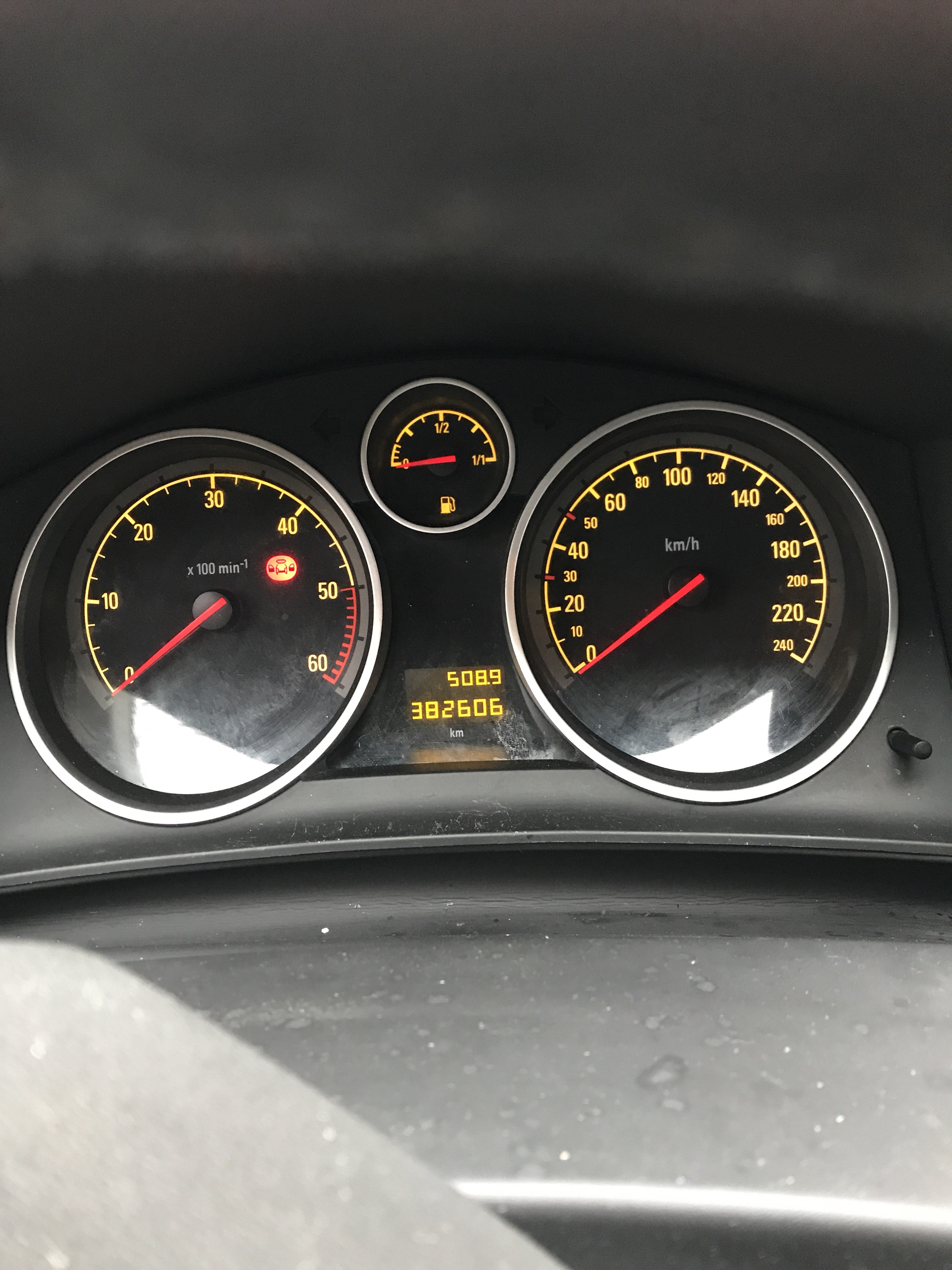 Sort Opel Astra fra 2008