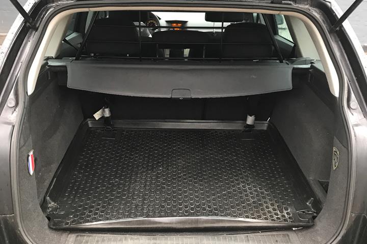 Sort Opel Astra fra 2008