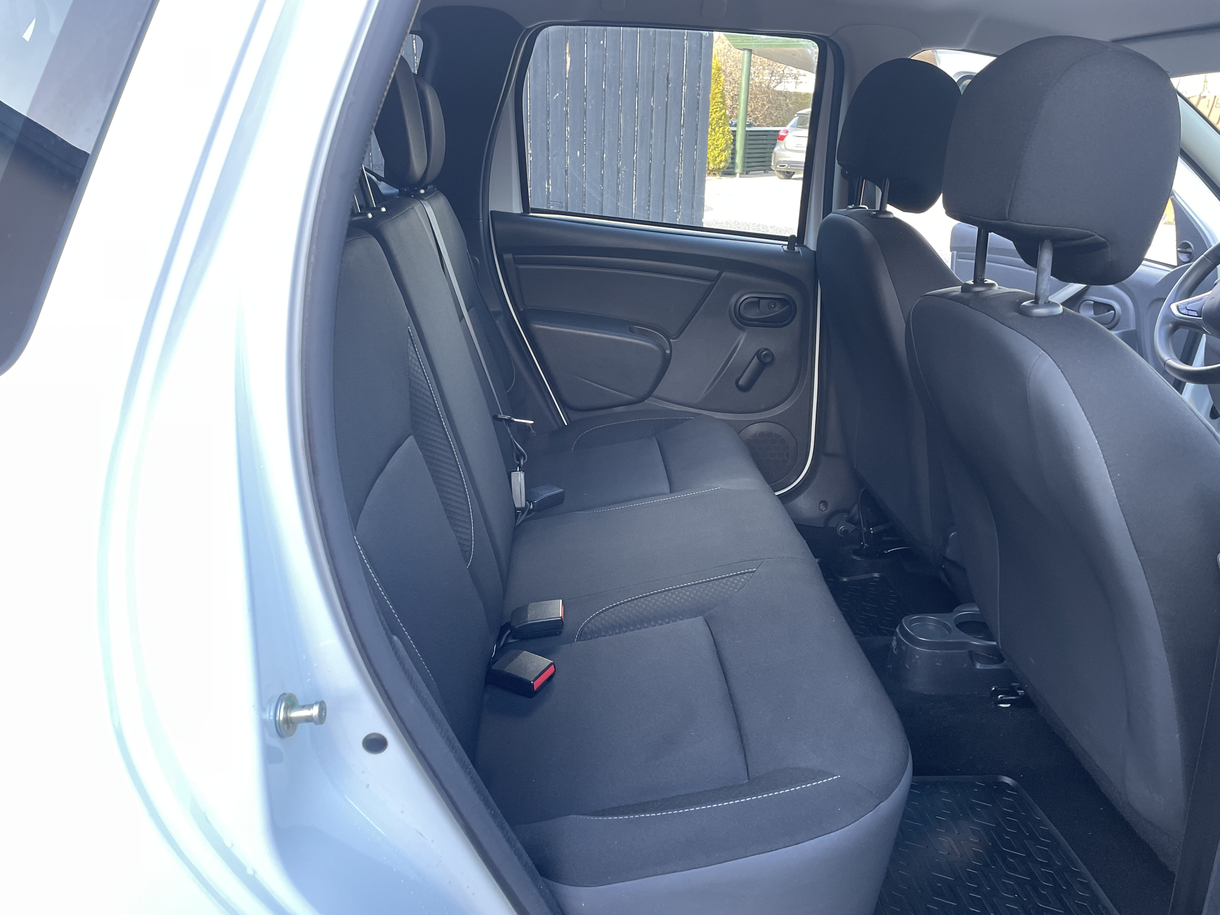 Hvid Dacia Duster fra 2017