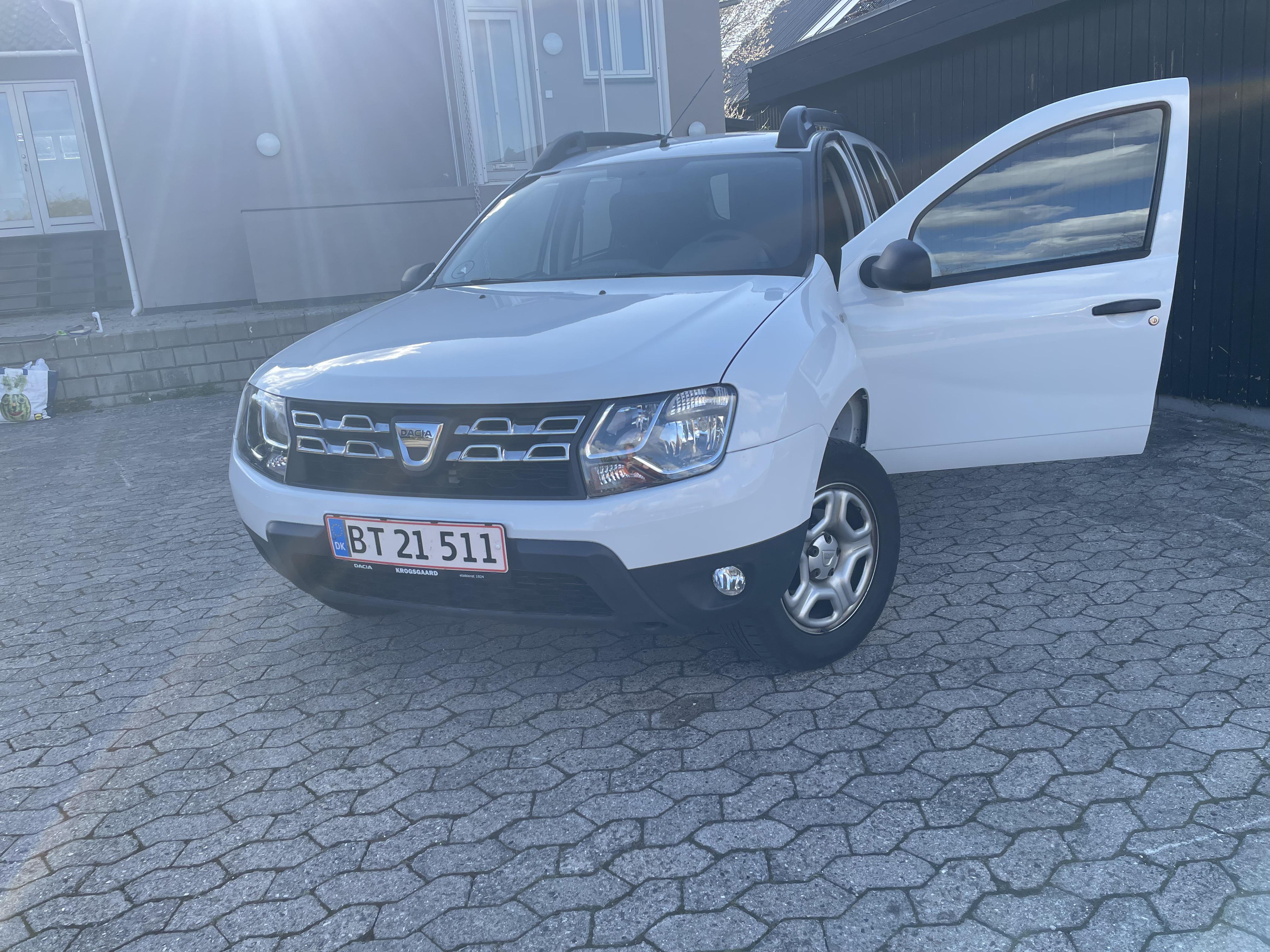 Hvid Dacia Duster fra 2017