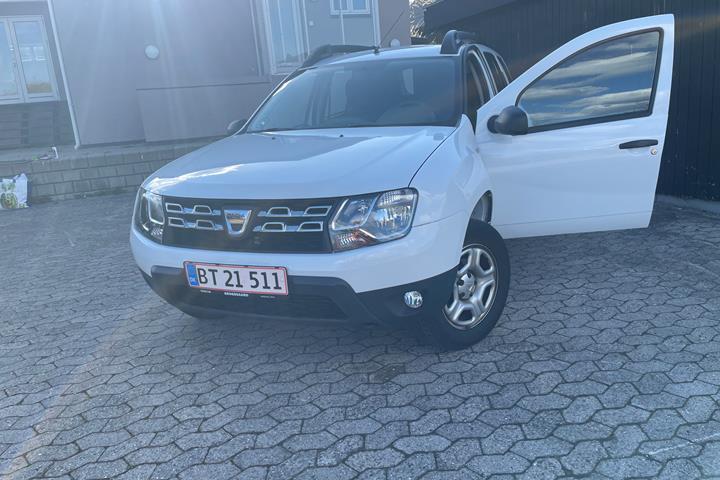 Hvid Dacia Duster fra 2017