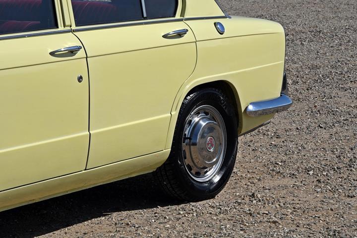 Gul Triumph Anden fra 1970