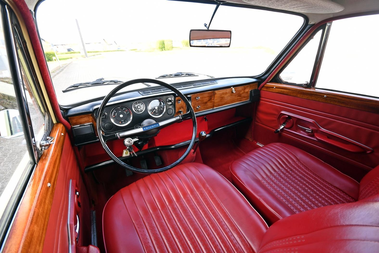 Gul Triumph Anden fra 1970