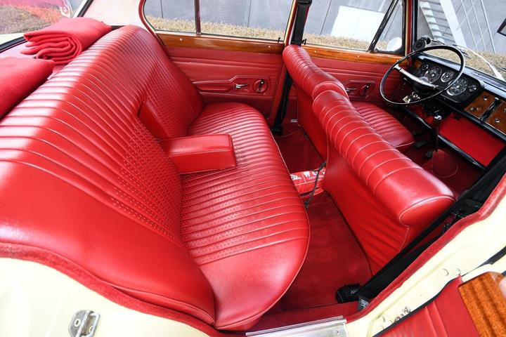 Gul Triumph Anden fra 1970