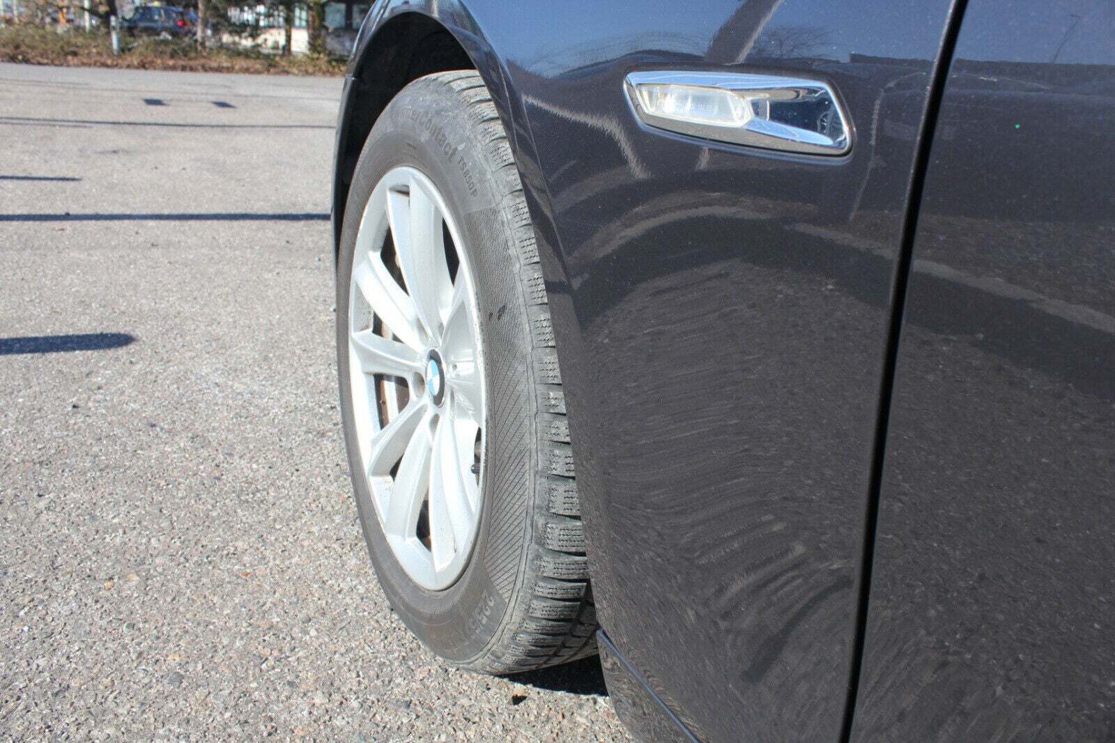 Grå BMW 525d fra 2013 set udefra