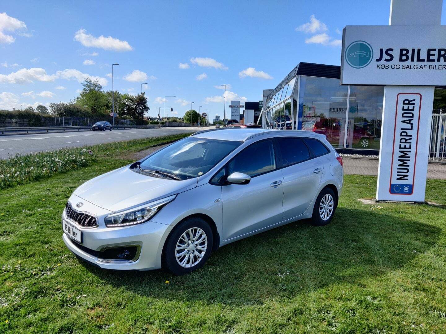 Grå Kia Ceed fra 2016