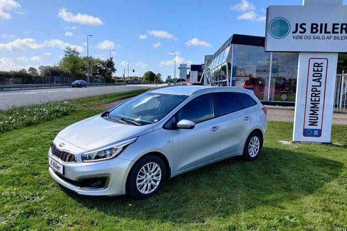 Grå Kia Ceed fra 2016