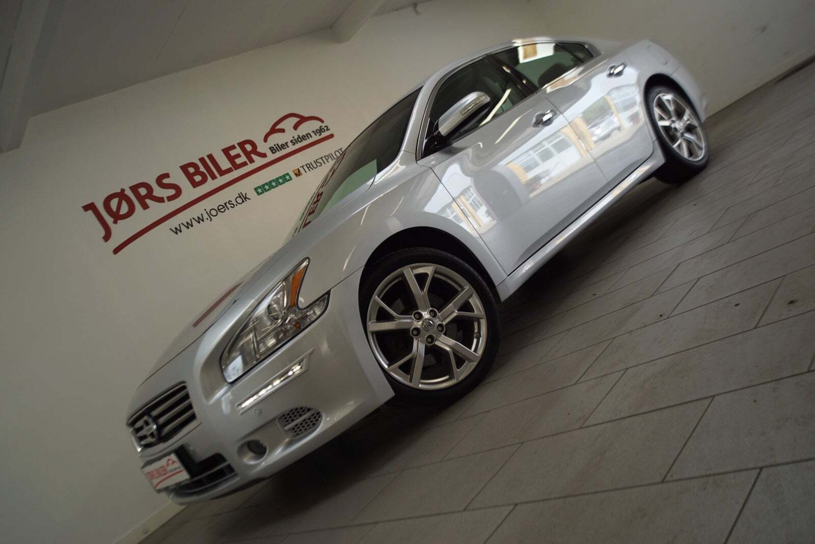 Nissan Maxima 3,5 V6 aut.