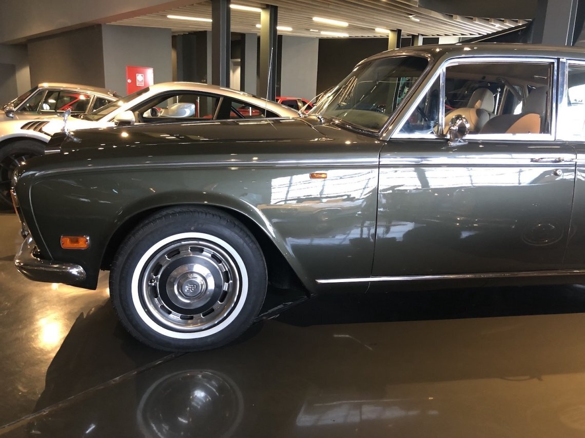 Grøn Rolls Royce Anden fra 1976