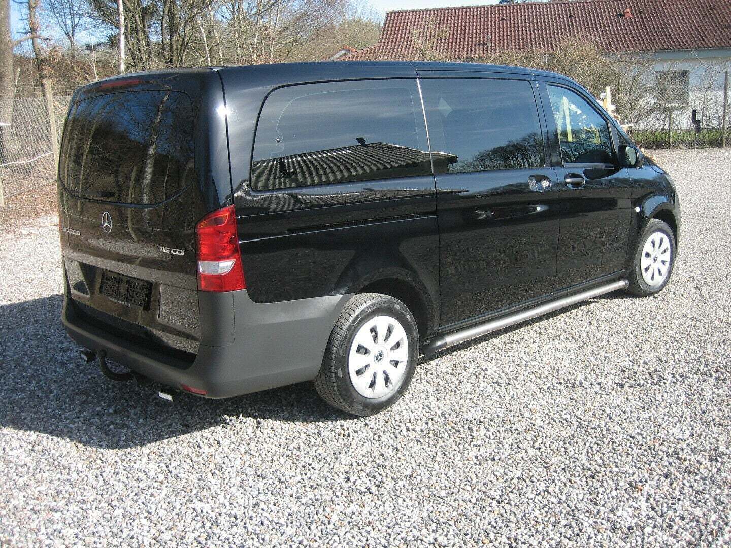Sort Mercedes Vito 116 fra 2018