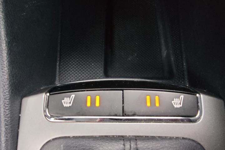 Rød Kia Rio fra 2015