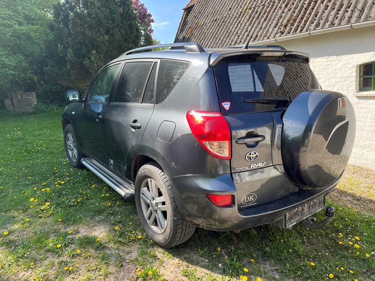 Toyota RAV4 2,0 Van
