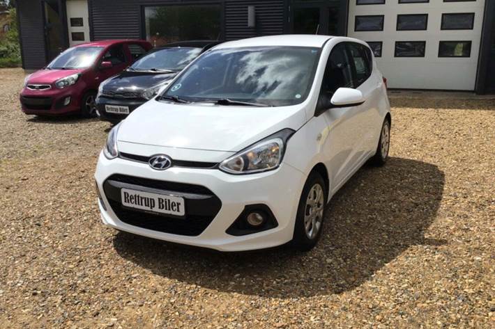 Hvid Hyundai i10 fra 2015