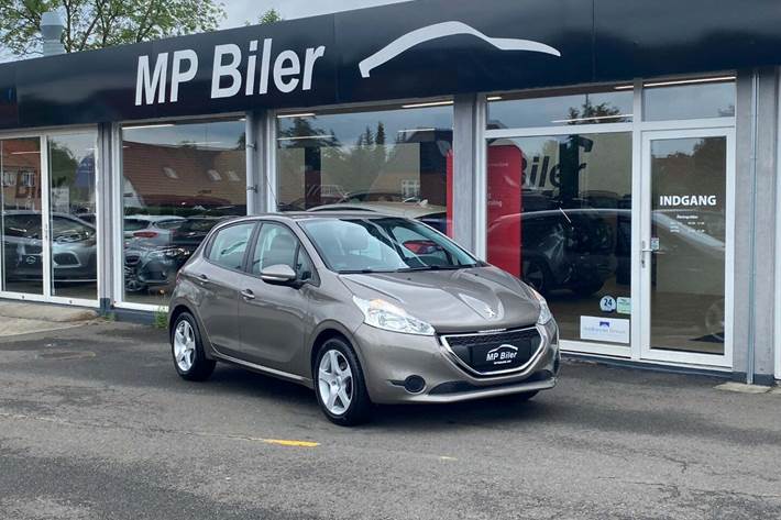 undefined Peugeot 208 fra 2013