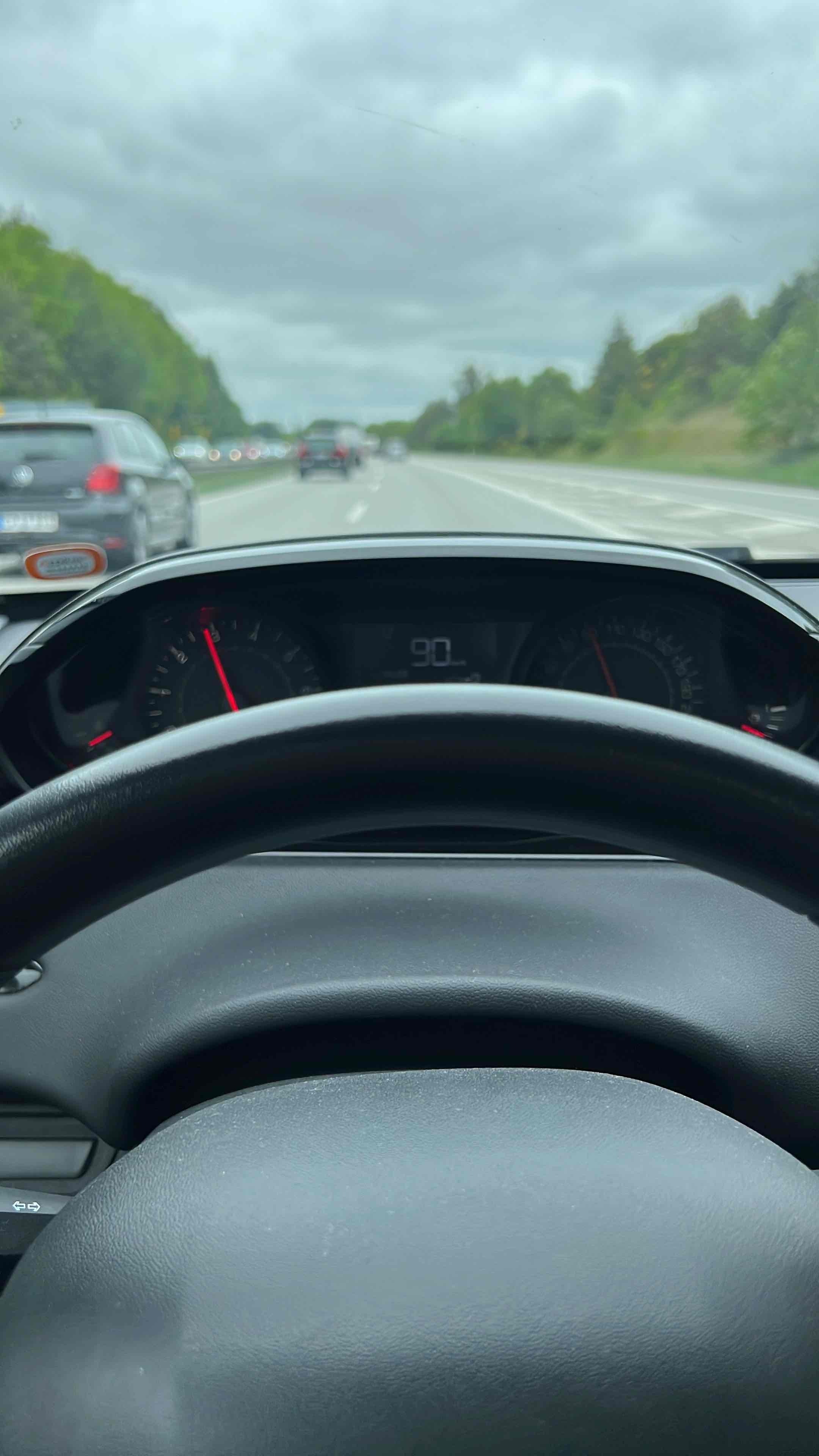 Hvid Peugeot 208 fra 2013