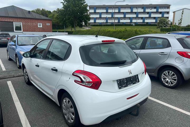 Hvid Peugeot 208 fra 2013