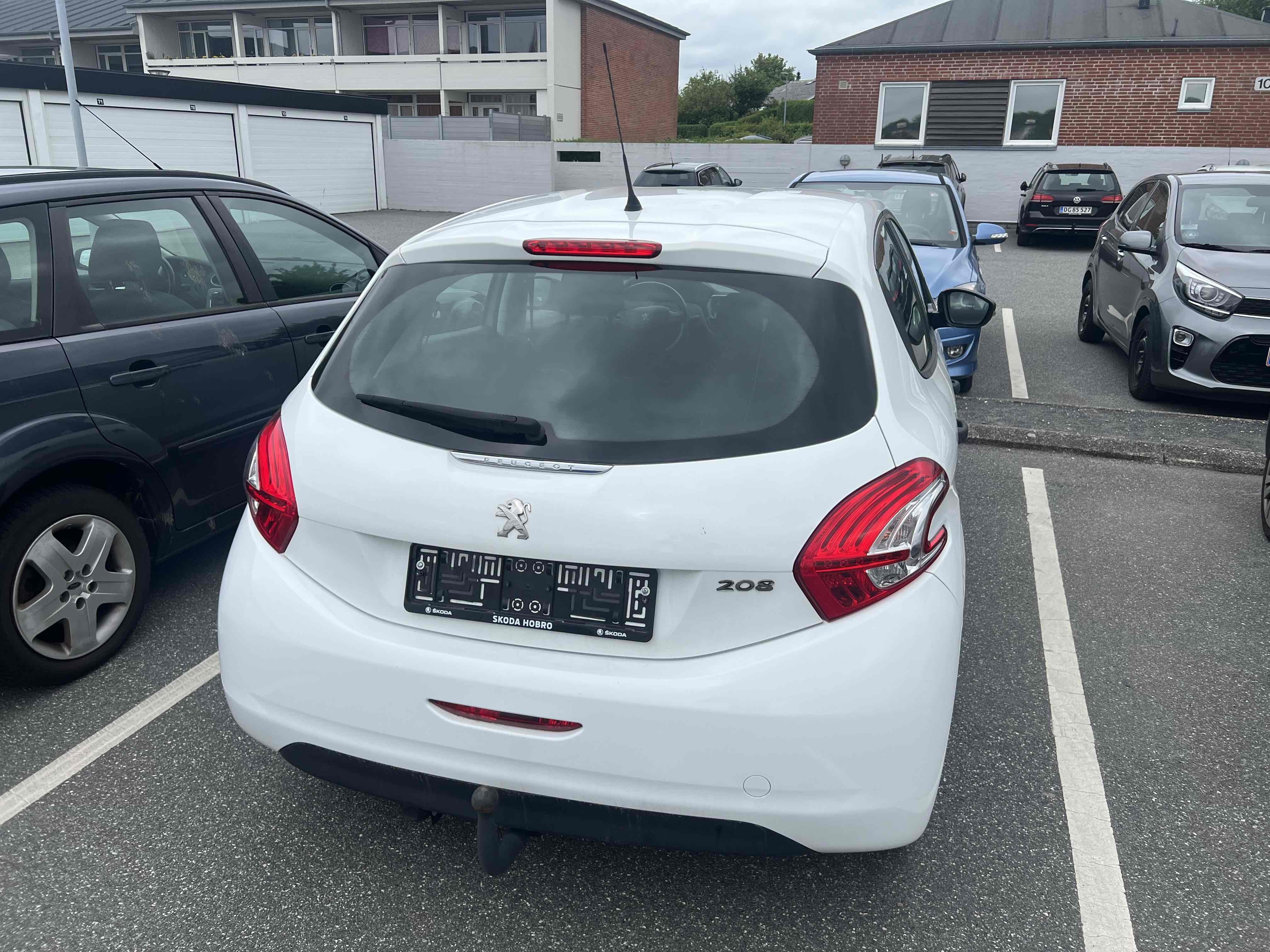 Hvid Peugeot 208 fra 2013