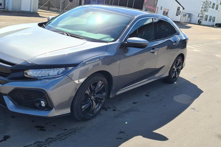 Grå Honda Civic fra 2018
