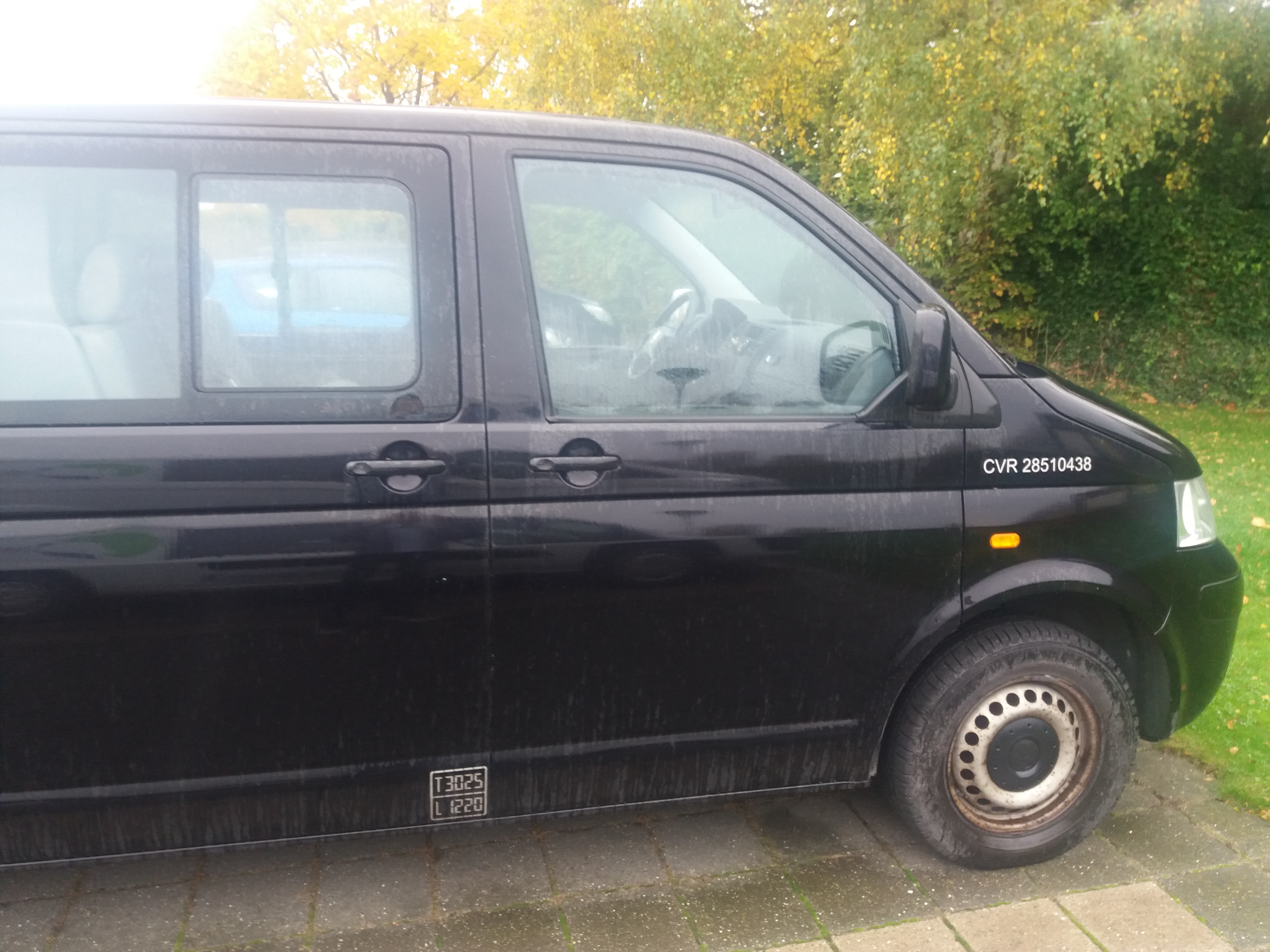 Sort VW Transporter fra 2007