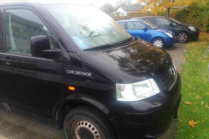 Sort VW Transporter fra 2007