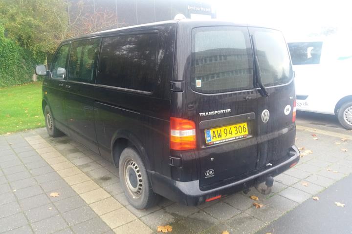 Sort VW Transporter fra 2007