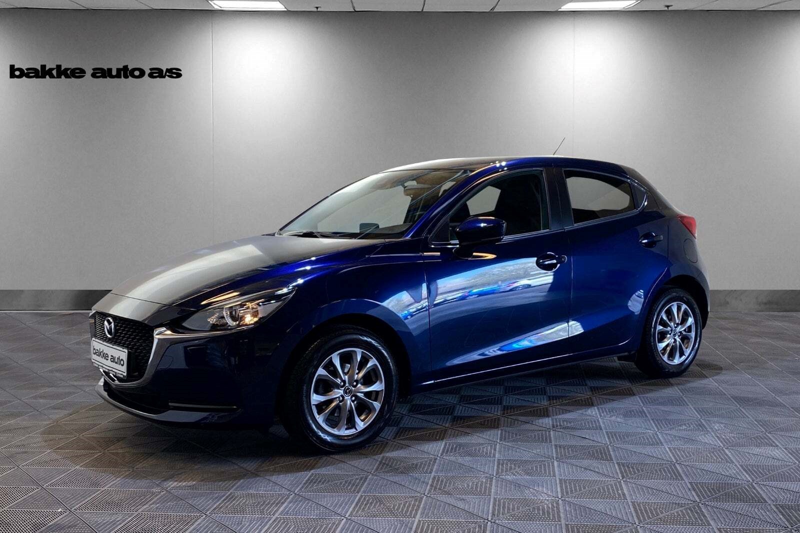 Guide til Mazda 2 e-SKYACTIV-G 90 M Hybrid Sports-Line (Årgang 10/2021 - 03/2023)
