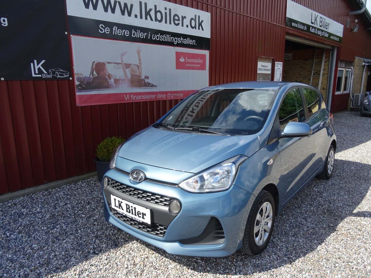 Blå Hyundai i10 fra 2017