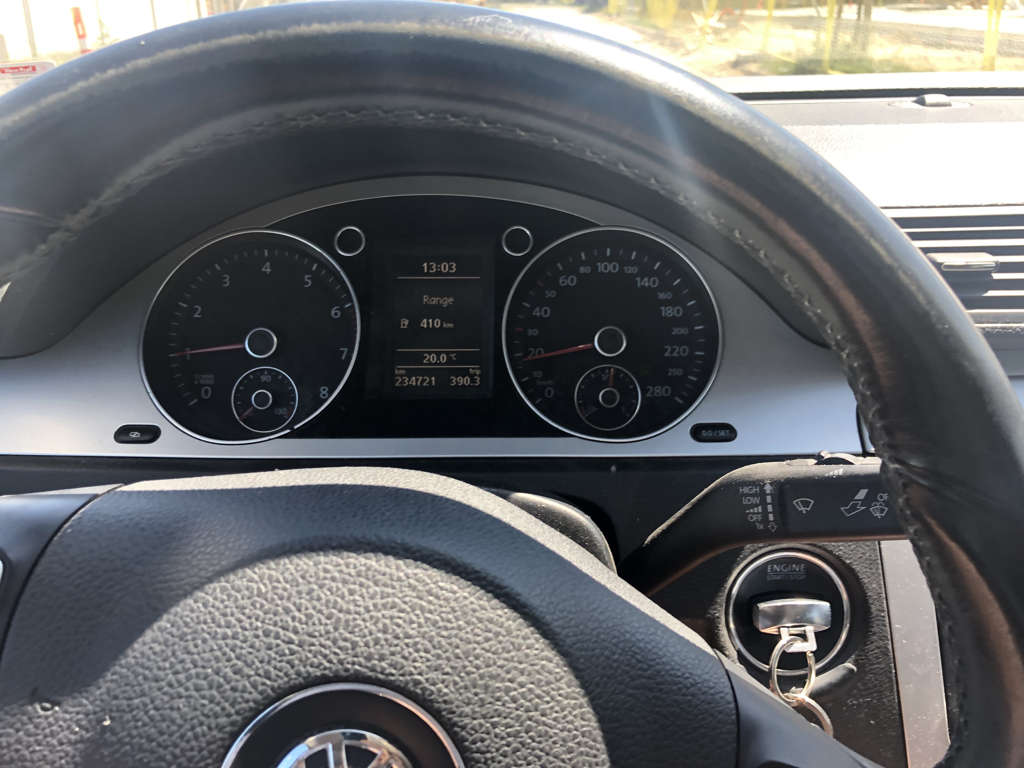 Sølv VW Passat CC fra 2009