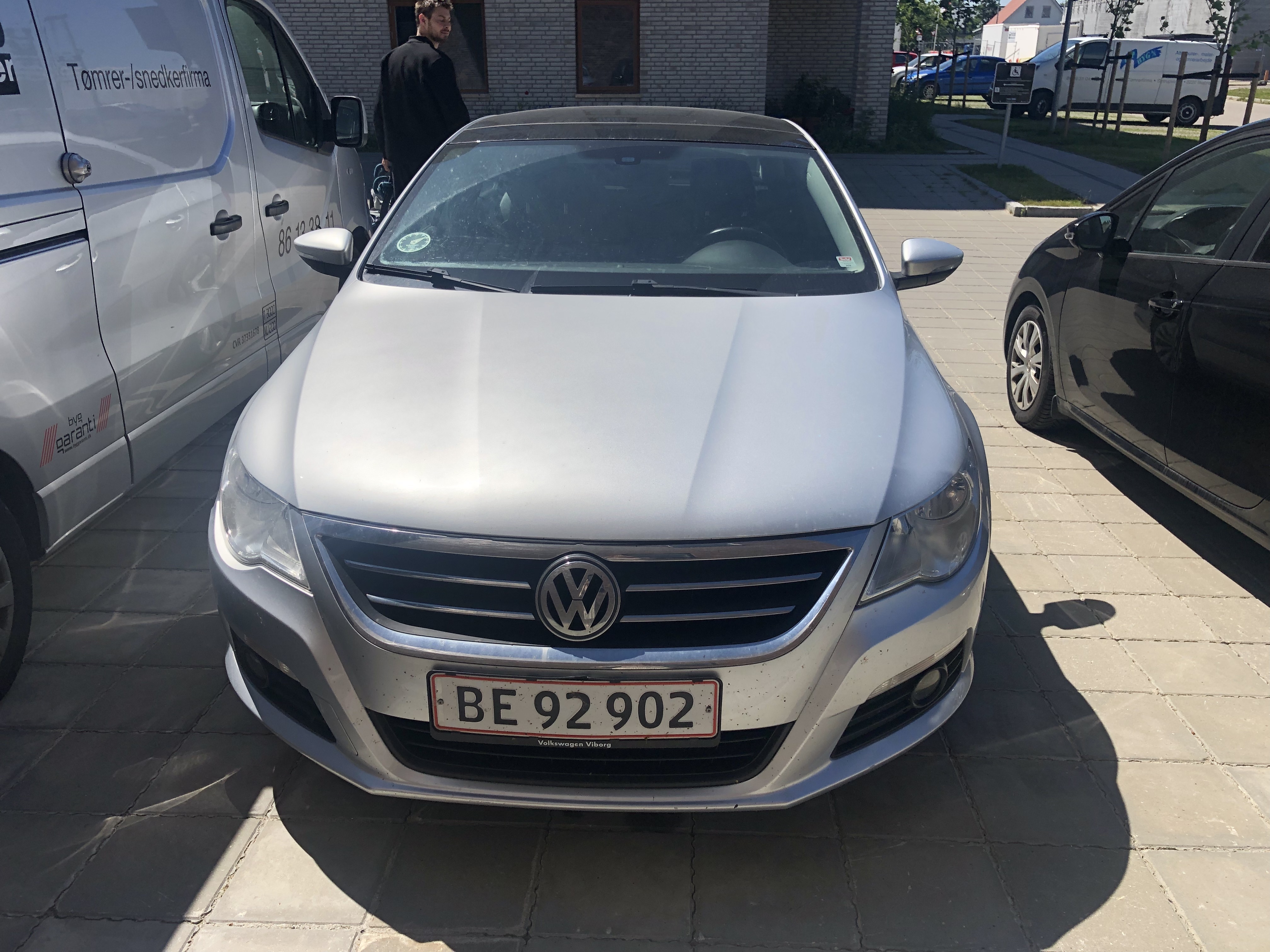 Sølv VW Passat CC fra 2009