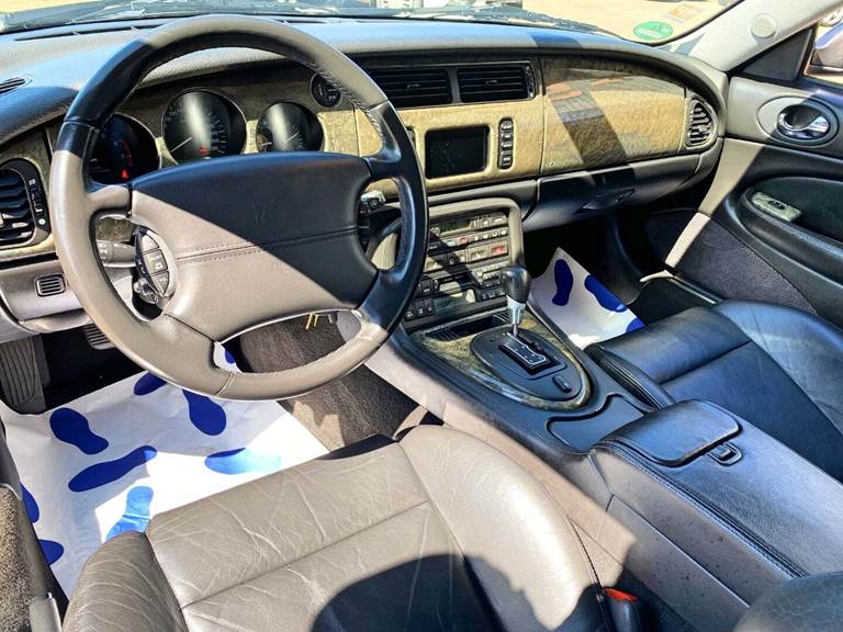 Jaguar XKR 4,2 Coupé aut.