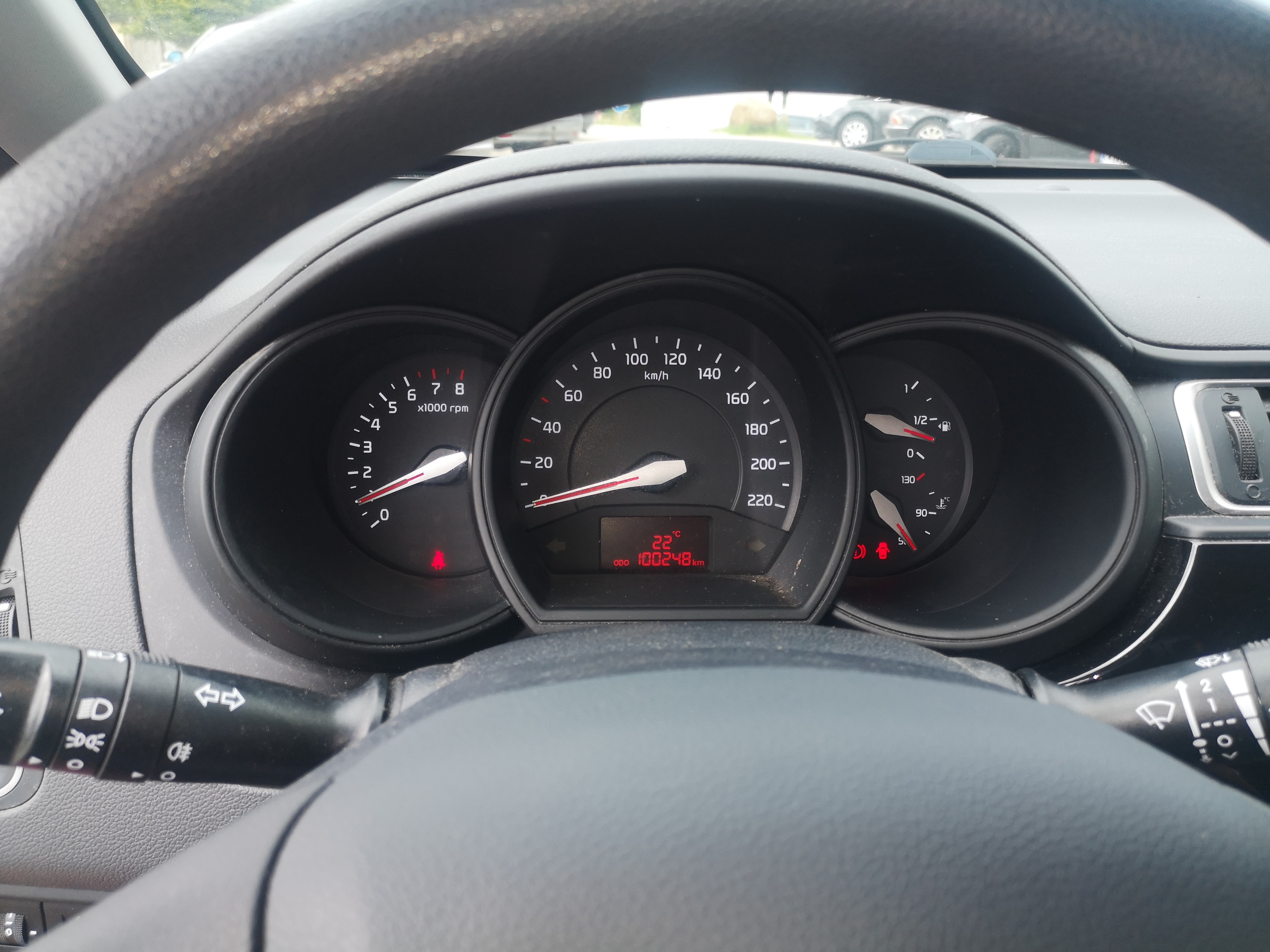 Rød Kia Rio fra 2015