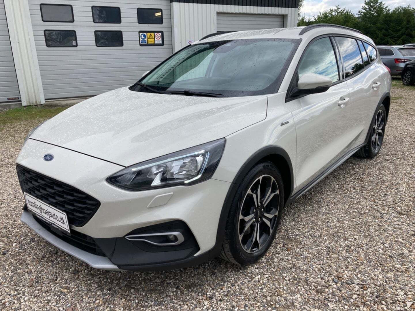 Beige Ford Focus fra 2020