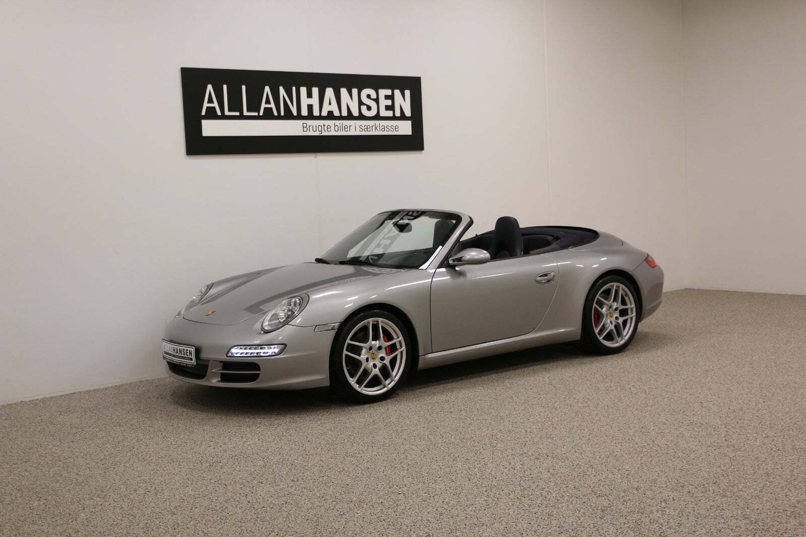 Grå Porsche 911 Carrera S fra 2005