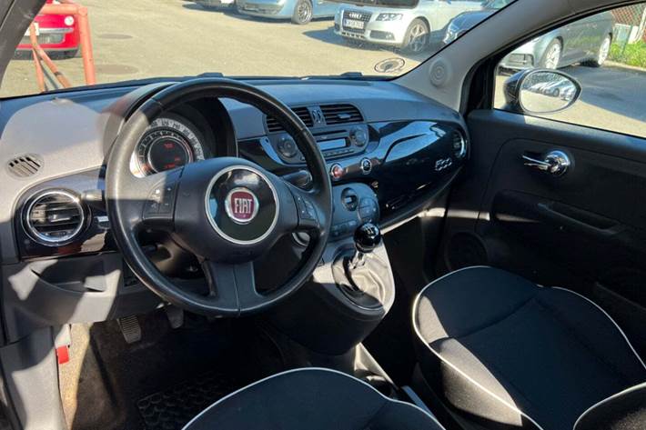 Sort Fiat 500 fra 2015