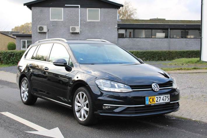 Sort VW Golf Sportsvan fra 2017