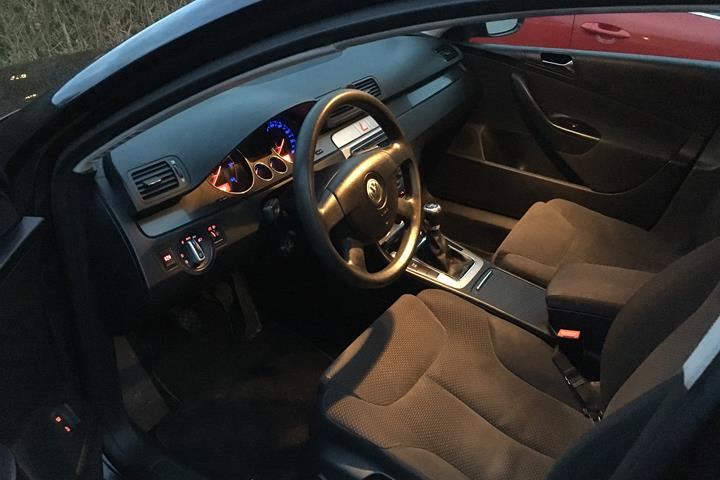 Sort VW Passat fra 2007