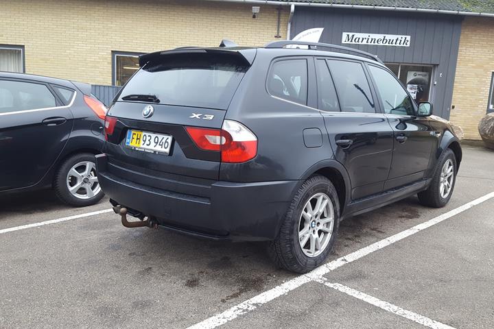 Sort BMW X3 fra 2006
