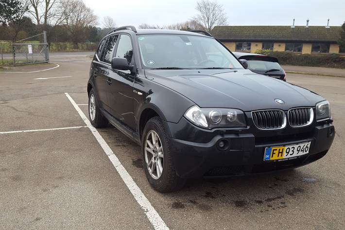 Sort BMW X3 fra 2006