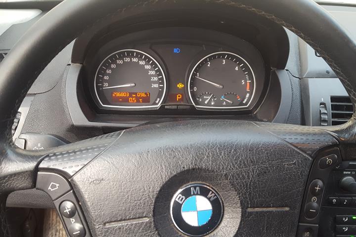 Sort BMW X3 fra 2006