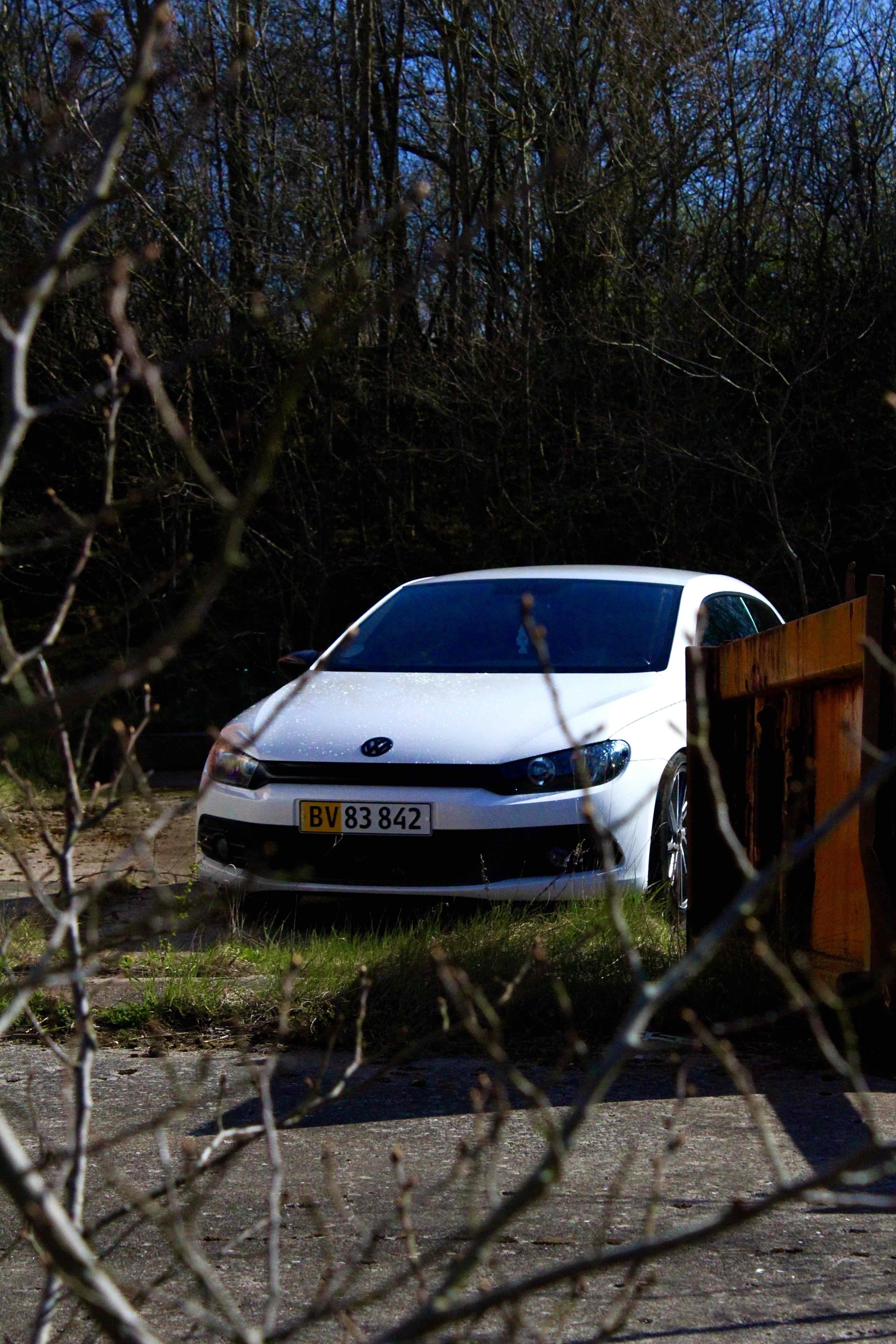 Hvid VW Scirocco fra 2009