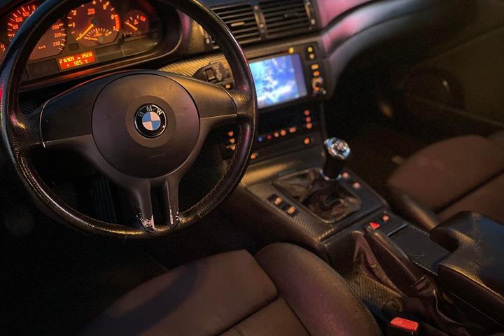 undefined BMW 318 fra 2001