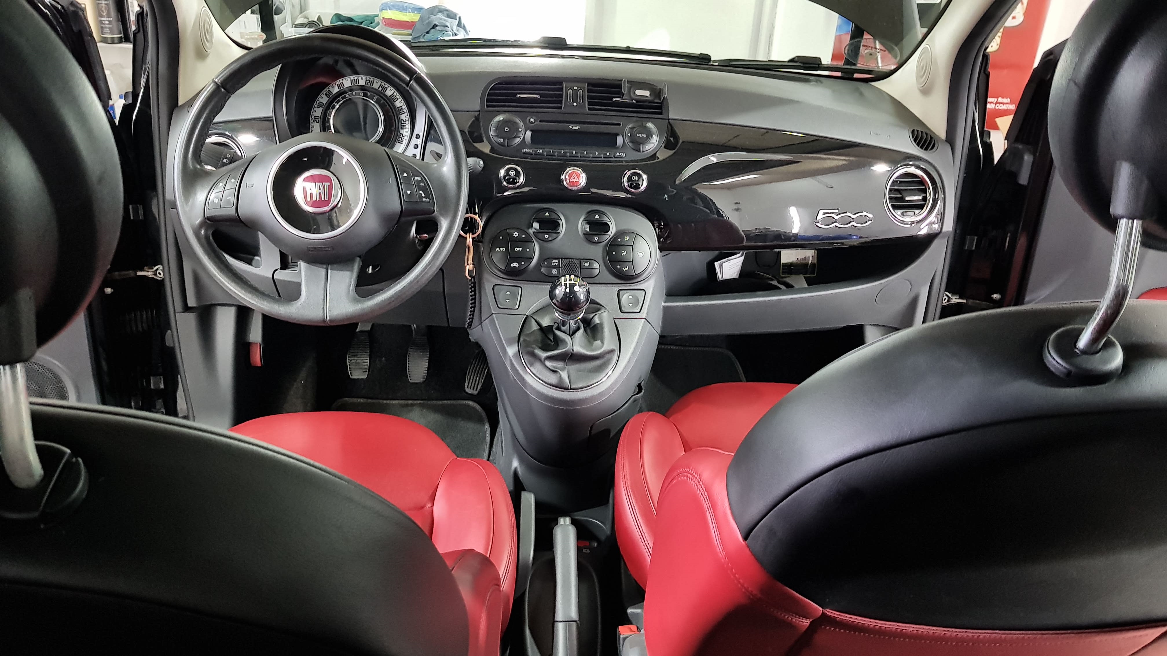 Sort Fiat 500 fra 2013